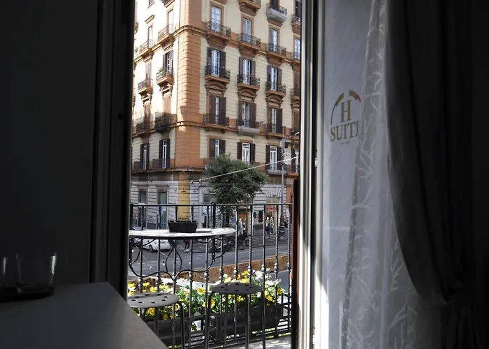 Hsuite Napoli